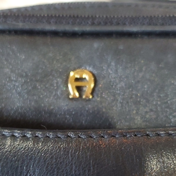 Etienne Aigner Black Genuine Leather Crossbody Bag 6 X 9 - Picture 2 of 13